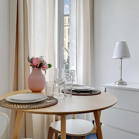 Cosy Studio 7 - *